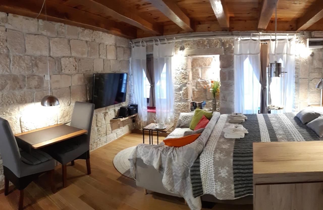 Old Town St. Roko Apartment กอร์จูลา ภายนอก รูปภาพ