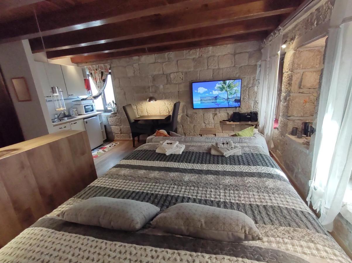Old Town St. Roko Apartment กอร์จูลา ภายนอก รูปภาพ