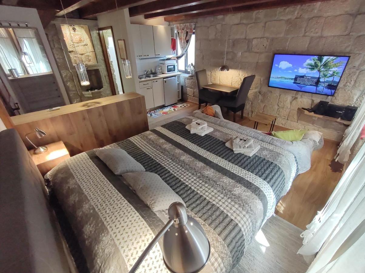 Old Town St. Roko Apartment กอร์จูลา ภายนอก รูปภาพ